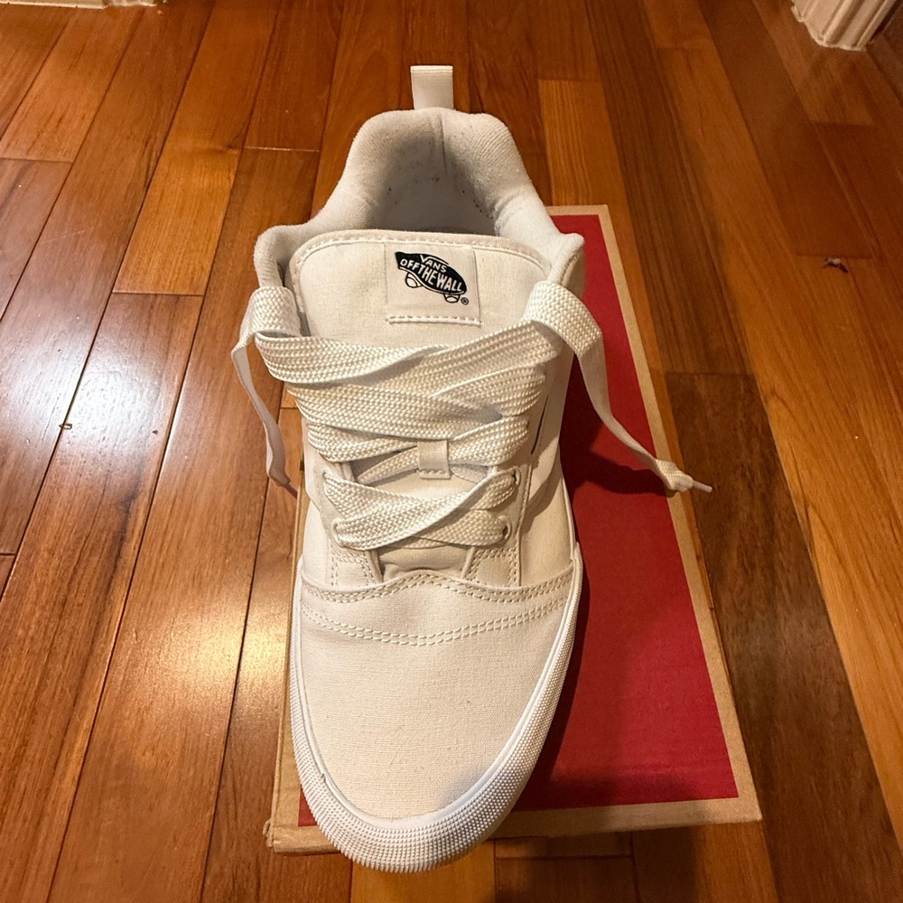 Vans Men's True White Sneakers